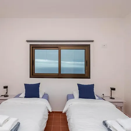 Lightbooking Charco Azul Daire Jerez de la Frontera