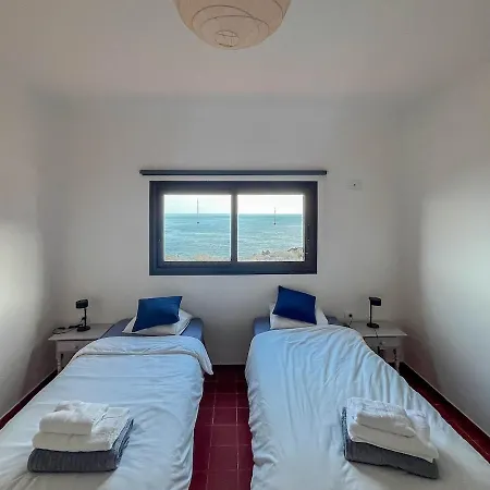 Apartman Guestready - Beachfront Bungalow Sunsets *
