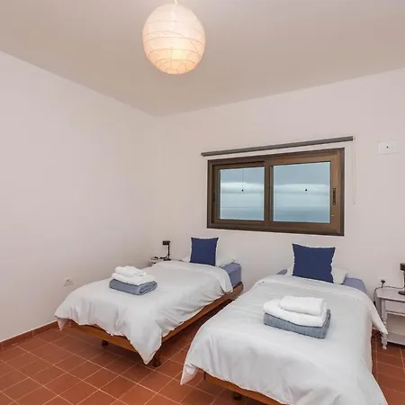 Guestready - Beachfront Bungalow Sunsets